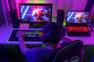Benefits of using gamming laptops for games.
